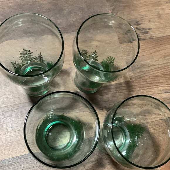 Set of 4 Vintage Retro Holiday Christmas Coca-Cola Drinking Bar Diner Glasses - Picture 2 of 10